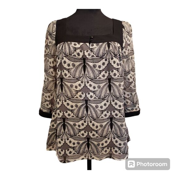 Express Black & White Silk Shell 3/4 Sleeve Butterfly Blouse Size XS - Picture 3 of 12